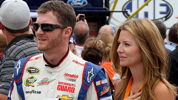 130715122109-dale-earnhardt-jr--single-image-cut.jpg